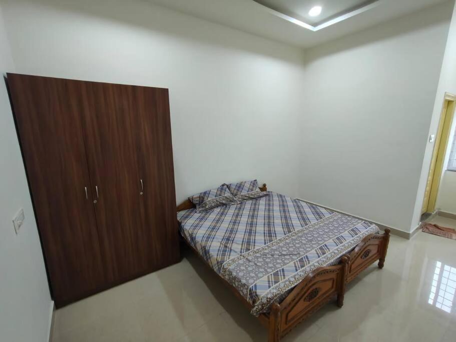 Leo'S Den 9 Guests Ac 3Bhk 9 Mins To Rgia Villa Shamshabad Exterior foto