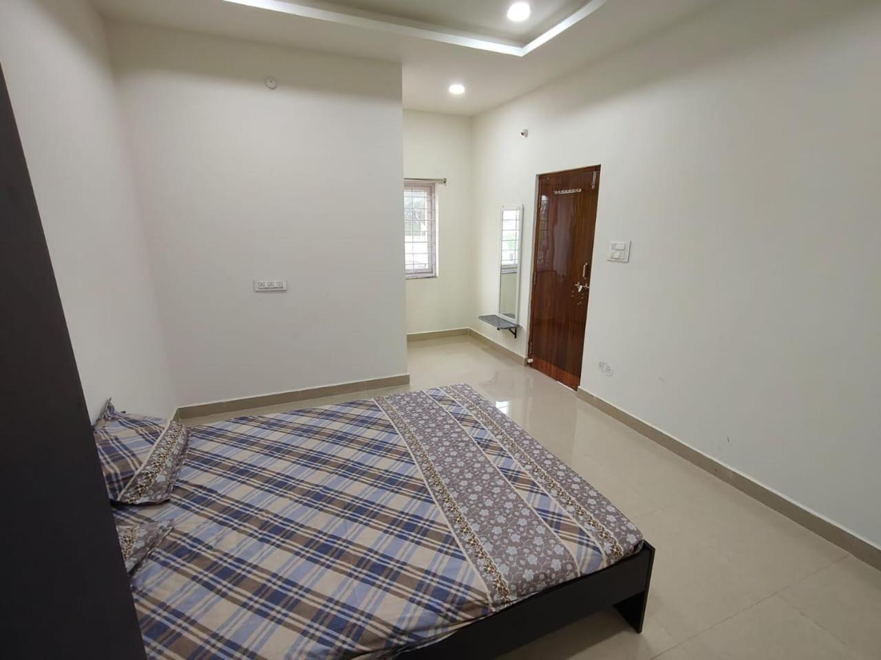Leo'S Den 9 Guests Ac 3Bhk 9 Mins To Rgia Villa Shamshabad Exterior foto